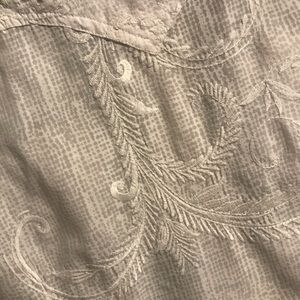 Ariat Size Medium White Embroidered button down with Pearl Snaps